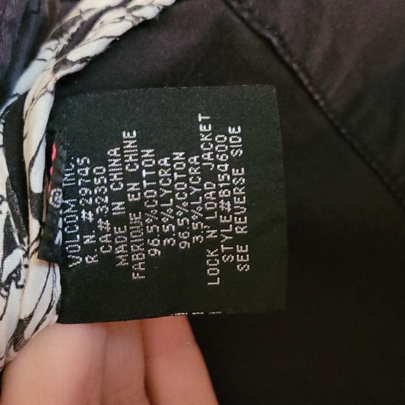 Volcom "Lock n Load" Jacket (XS) - Picture 6 of 6